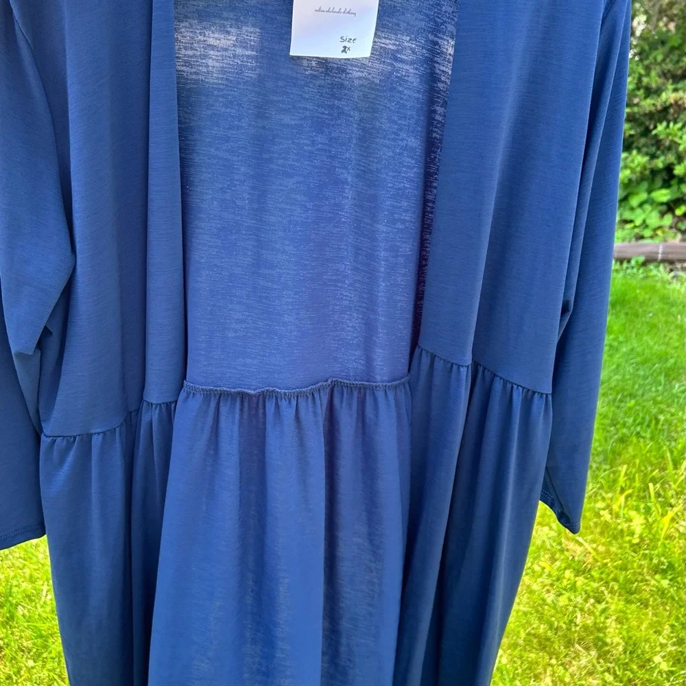 Women’s Top Lot of 2 tops - Picture 4 of 5